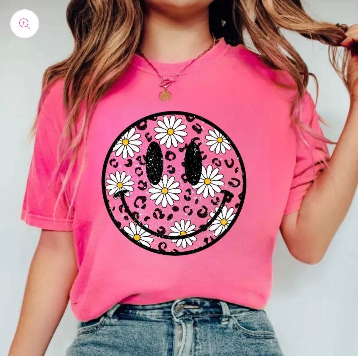 Daisy Smiley Tee